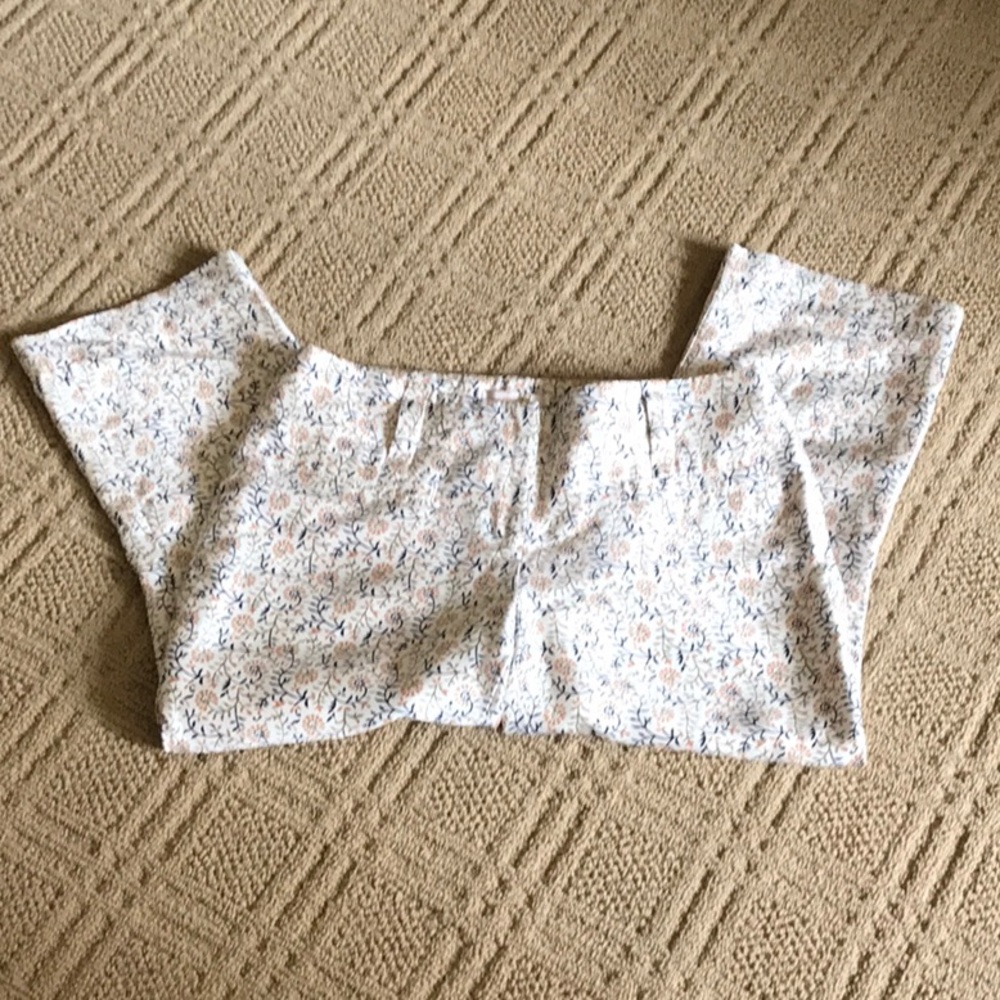 Gorgeous Tori Burch silk capri pant